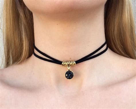 Collares, colgantes y chokers de bisutería 